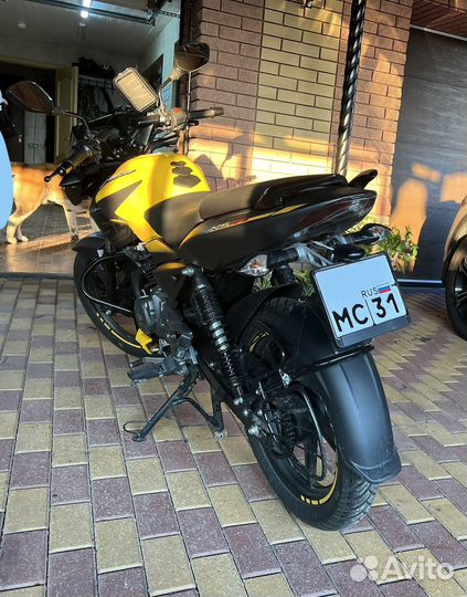 Мотоцикл Bajaj Pulsar NS125