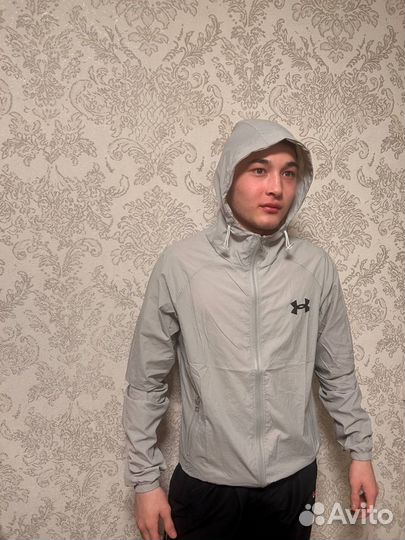 Ветровка under armour