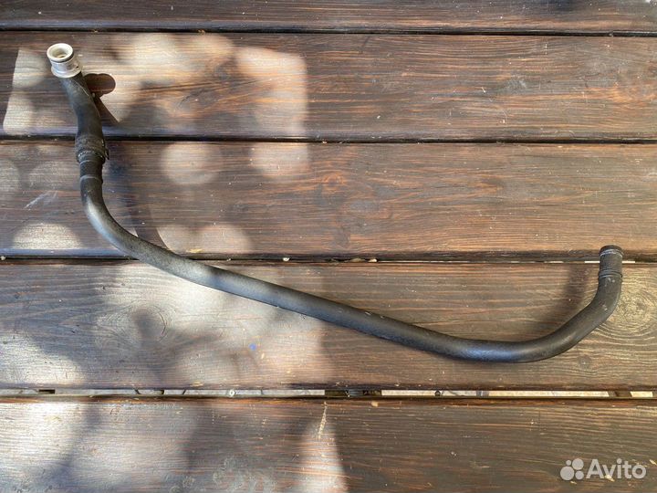 Патрубок расширительного бачка Mercedes E W211