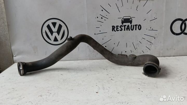Патрубок интеркулера Audi A4