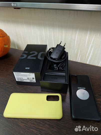 Samsung Galaxy S20, 8/128 ГБ