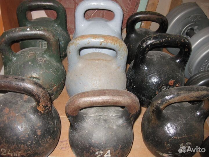 Гиря СССР 16,24 кг и пластиковые