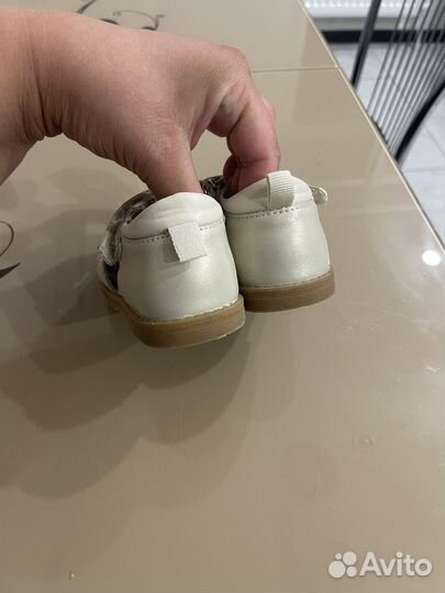 Босоножки для девочки 23 размер