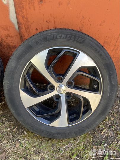 Колеса В сборе 215/55/R17 Kia Soul SK3