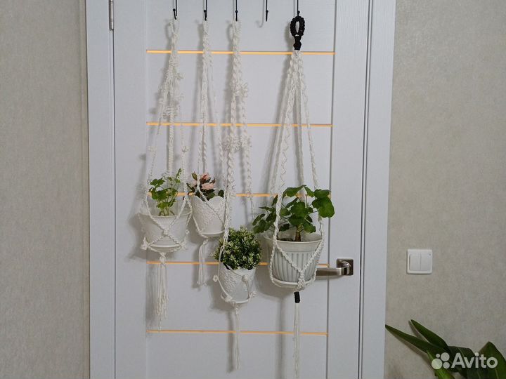 Кашпо для цветов подвесное