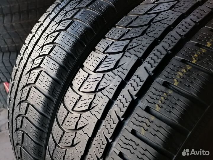 Nokian Tyres WR A4 235/45 R19