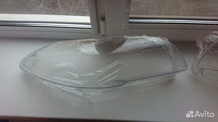 Стекла фар бмв F10 F18 новые