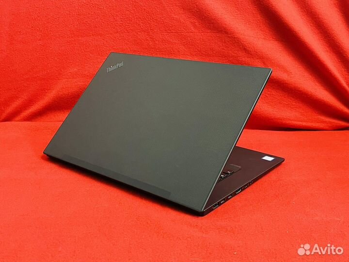 Lenovo ThinkPad P1 Gen 2 Сенсорный