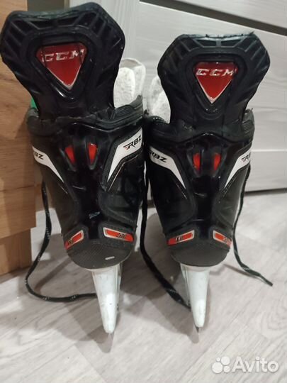 Коньки CCM Rbz размер 9,5 ее