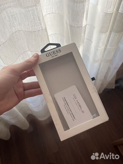 Чехол на iPhone 13 Guess