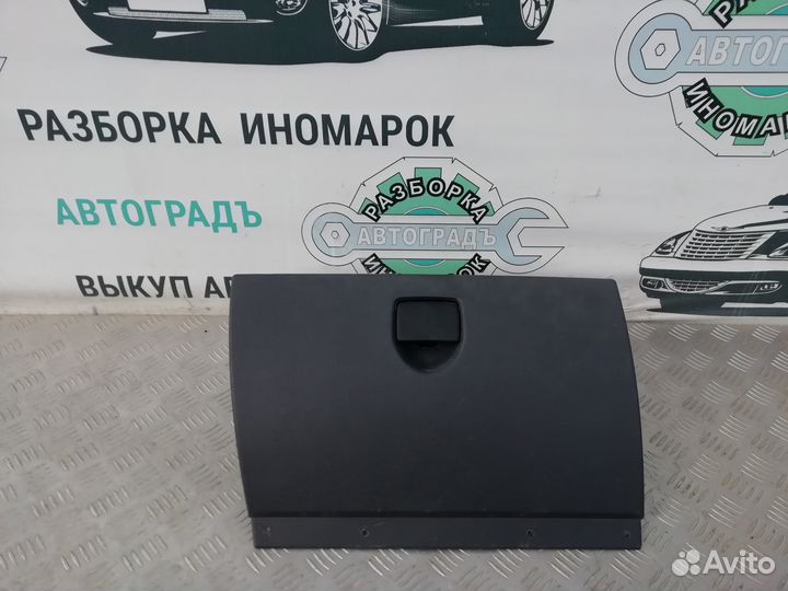 Крышка бардачка Renault Logan 1 2006г