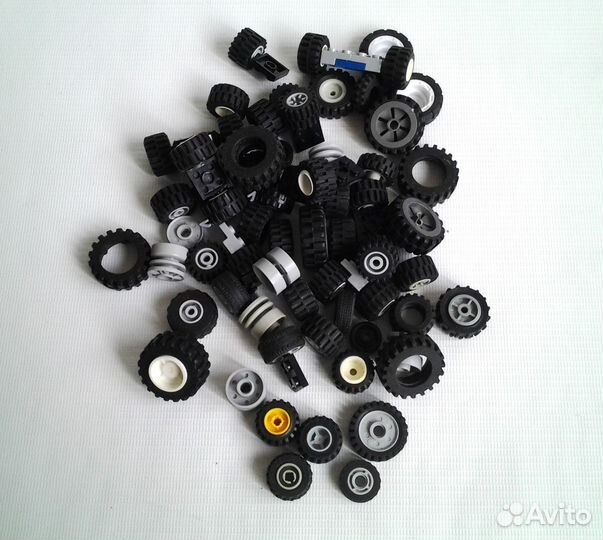 Lego детали и фигурки, россыпью около 5 кг