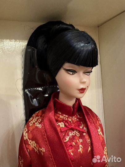 Барби Шинузари красная луна 2004