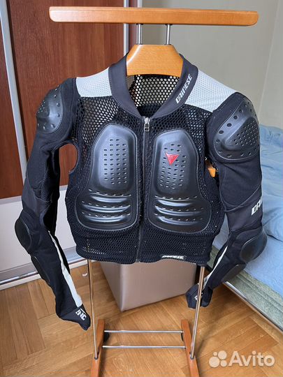 Защита спины dainese