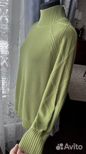 Свитер новый шерсть травяной новый
