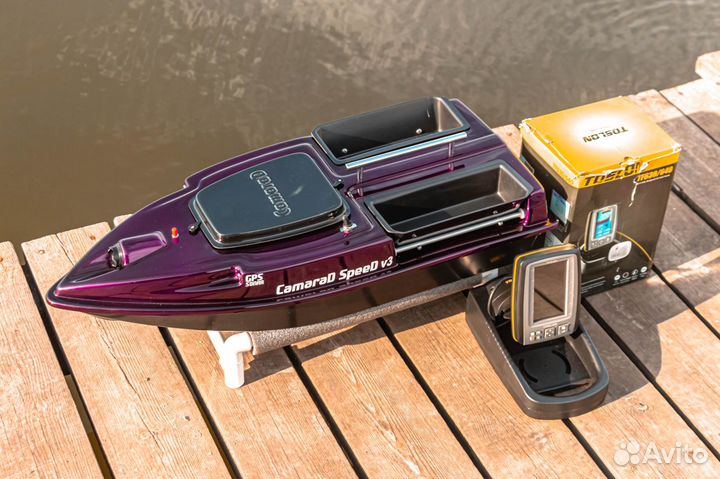 Прикормочный кораблик:эхолот TF640,GPS автовозврат