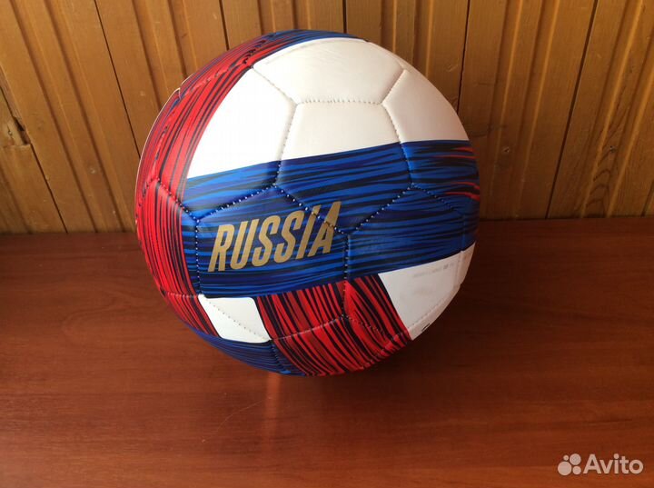 Мяч футбольный