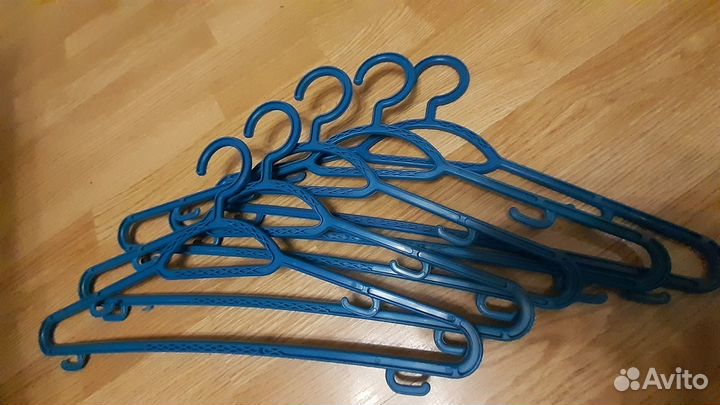 Вешалки плечики