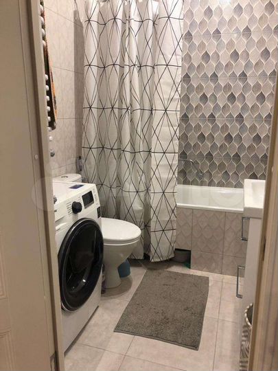 2-к. квартира, 58 м², 1/8 эт.