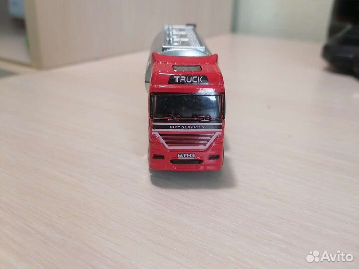 Машинка грузовик бензовоз