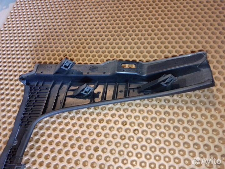 Накладка на торпедо Audi A8 D4 long 4.2 cdra 2011