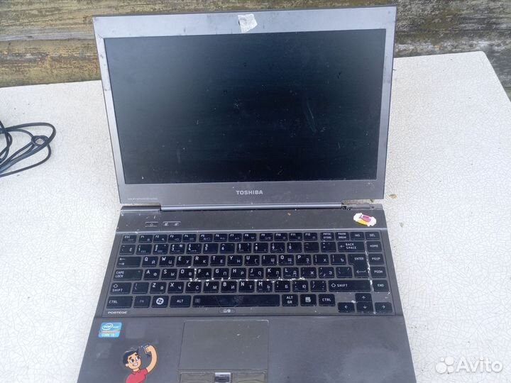 Ноутбук toshiba