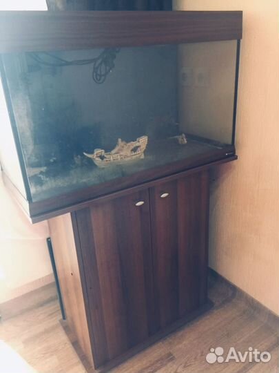 Аквариум с тумбой juwel