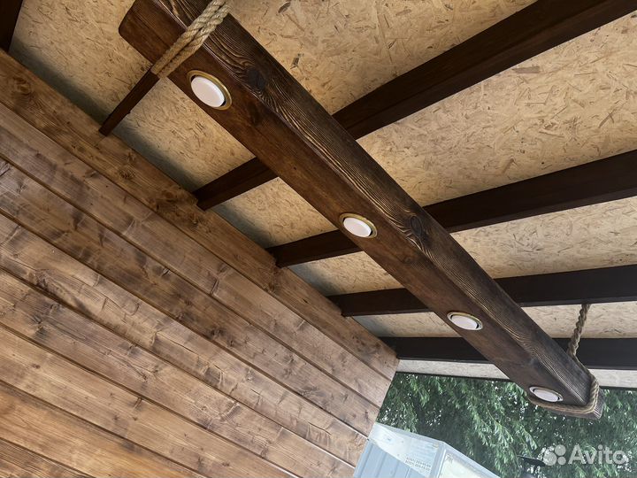 Светильник потолочный из массива дерева