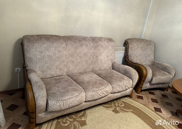 Диван и 2 кресла