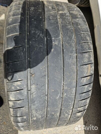 Michelin Pilot Sport 4 S 255/40 R20 и 285/35 R20 104Y