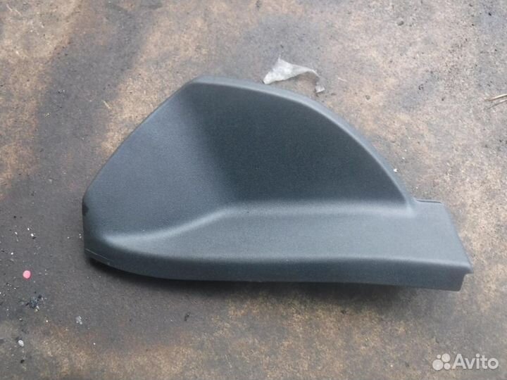 Накладка декоративная Mercedes W212 E Class