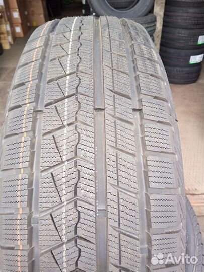 Grenlander Winter GL868 235/60 R18 107V