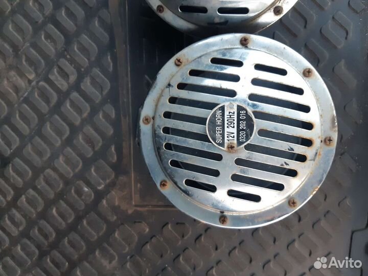 Громкий звуковой сигнал