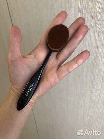 Кисть для тональной основы