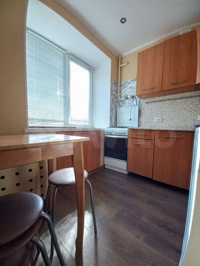 2-к. квартира, 50 м², 1/5 эт.