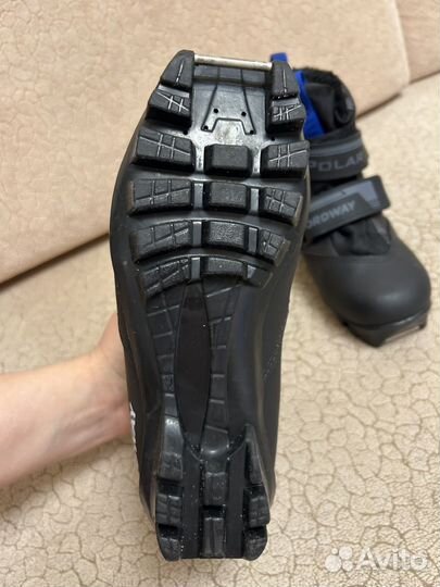 Лыжные ботинки