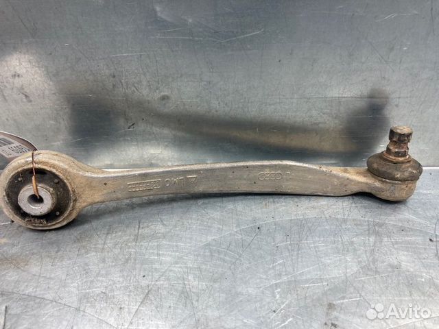 Рычаг передний верхний левый передний Volkswagen
