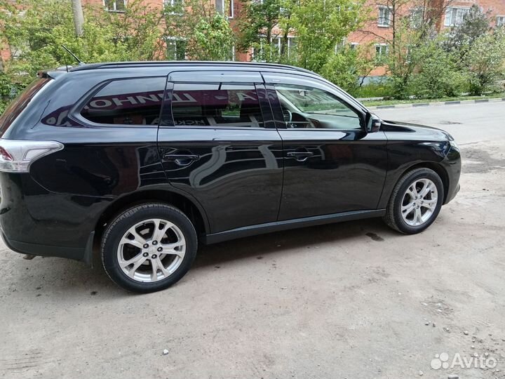 Mitsubishi Outlander 2.4 CVT, 2012, 295 000 км