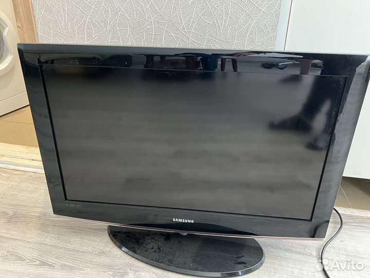Телевизор Samsung 32 (LE32B450)