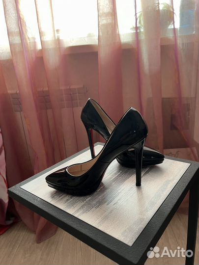Туфли женские черные 37 размер