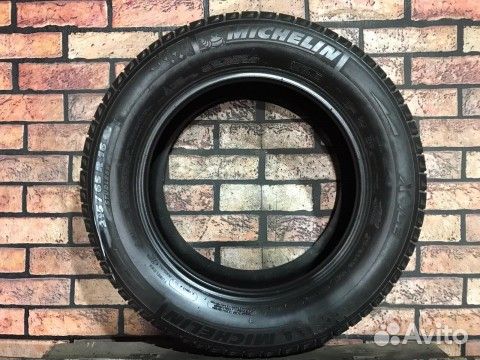 Michelin X-Ice 215/65 R16