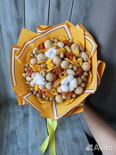 Букет из сухофруктов