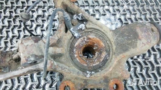 Ступица передняя правая peugeot 308 1 (TML13N901)