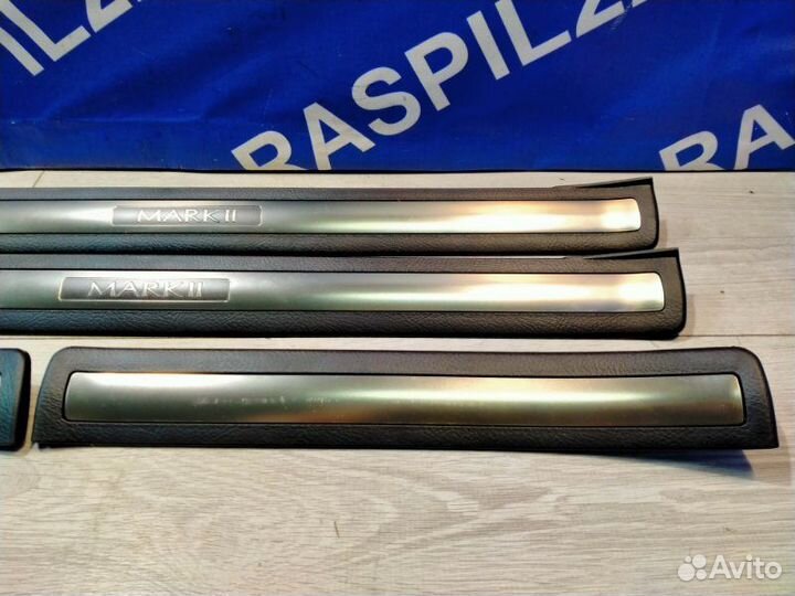 Накладка на порог с надписью Toyota Mark I I