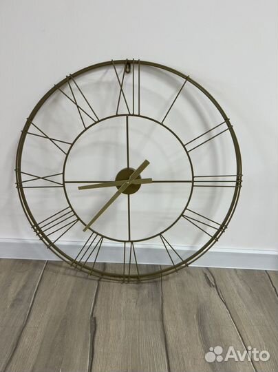 Часы настенные