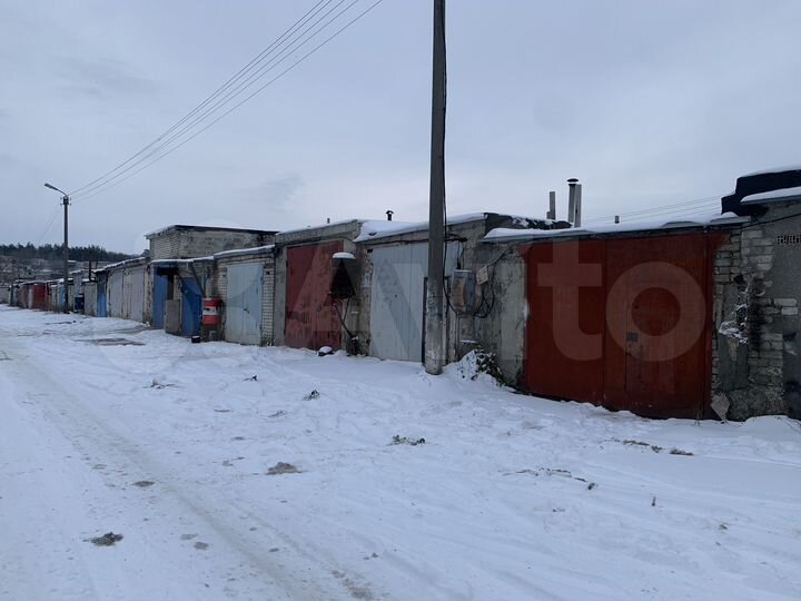 Гараж, > 30 м²