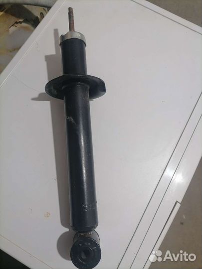 Амортизатор задней подвески