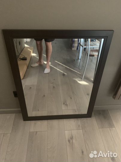 Продам зеркало в раме