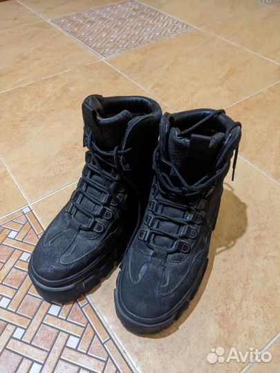 Ботинки