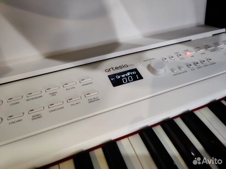 Белое пианино + банкетка